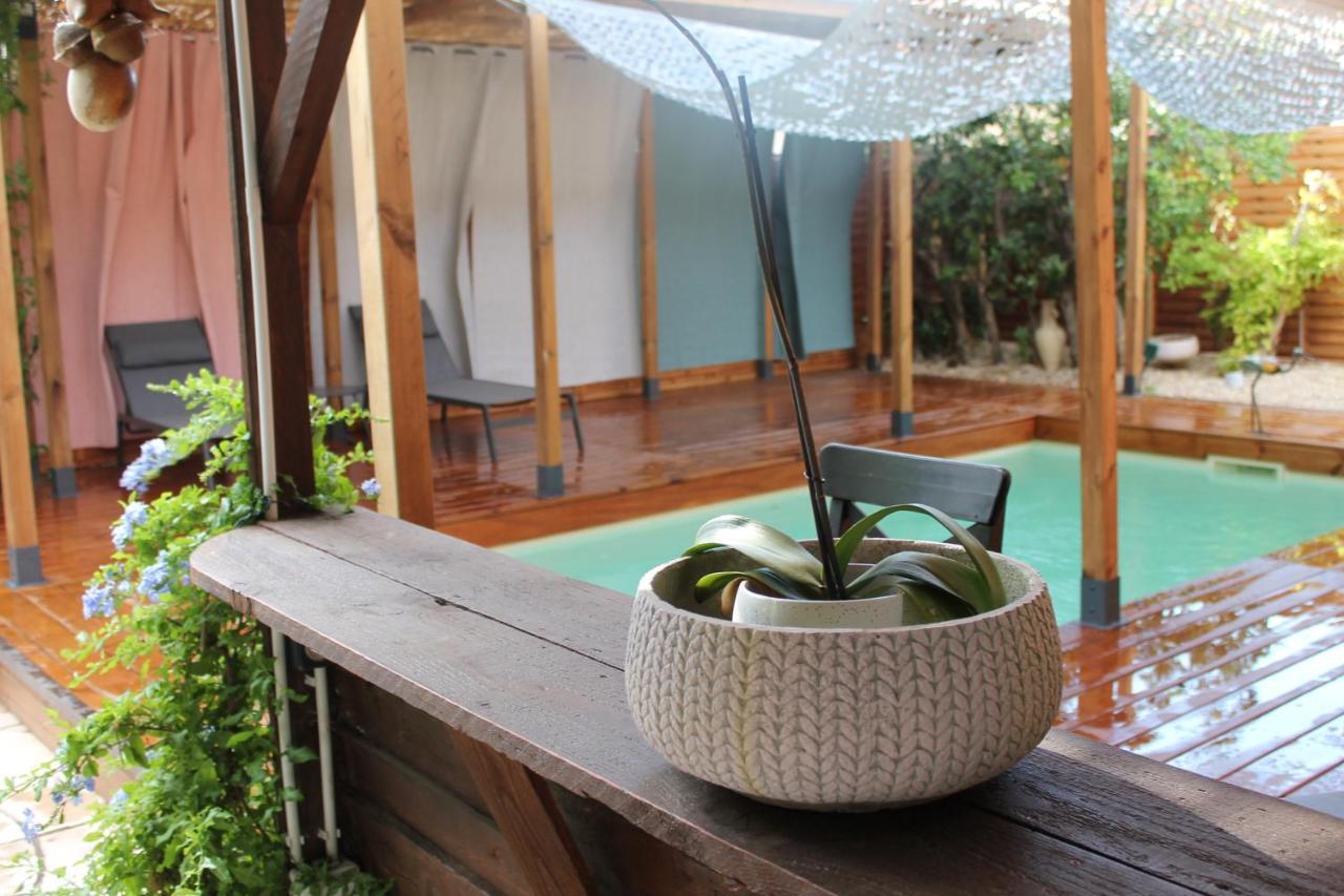 Les 2 Droles D'Oiseaux Bed & Breakfast Luc-sur-Orbieu Bagian luar foto