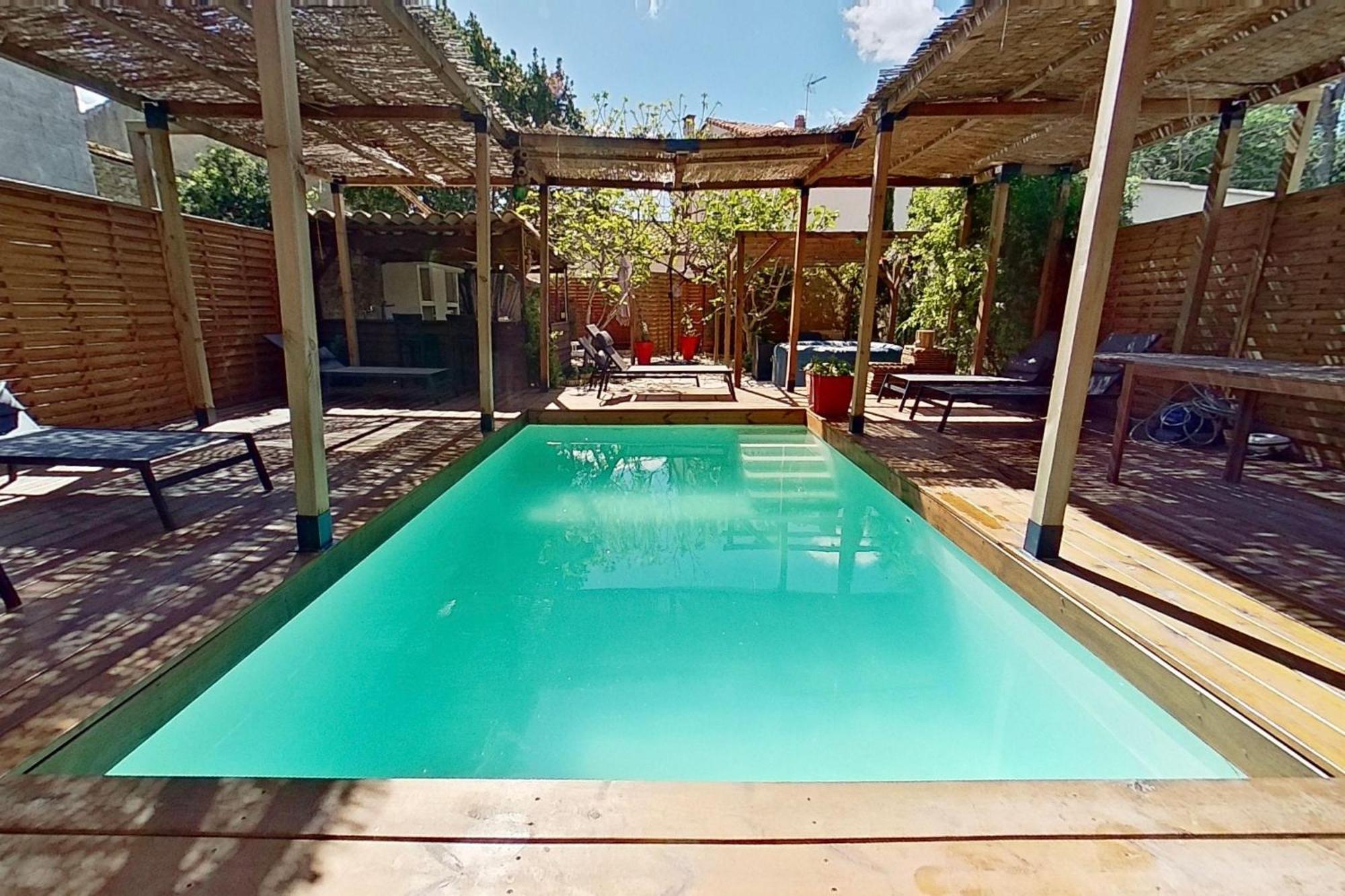 Les 2 Droles D'Oiseaux Bed & Breakfast Luc-sur-Orbieu Bagian luar foto