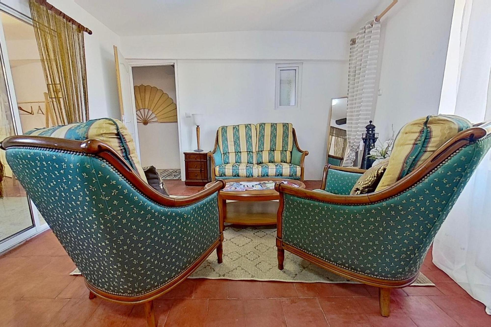 Les 2 Droles D'Oiseaux Bed & Breakfast Luc-sur-Orbieu Bagian luar foto