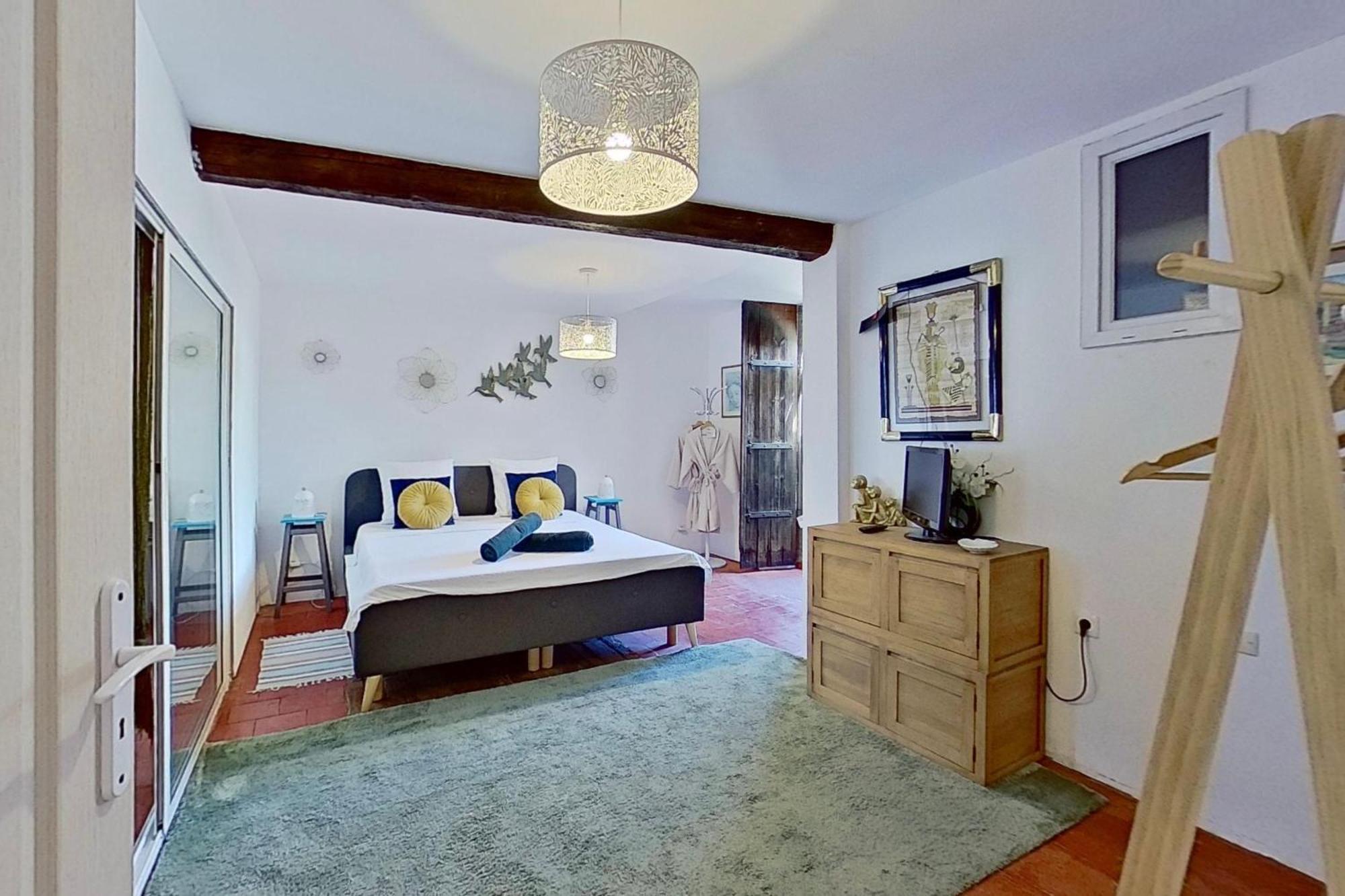 Les 2 Droles D'Oiseaux Bed & Breakfast Luc-sur-Orbieu Bagian luar foto