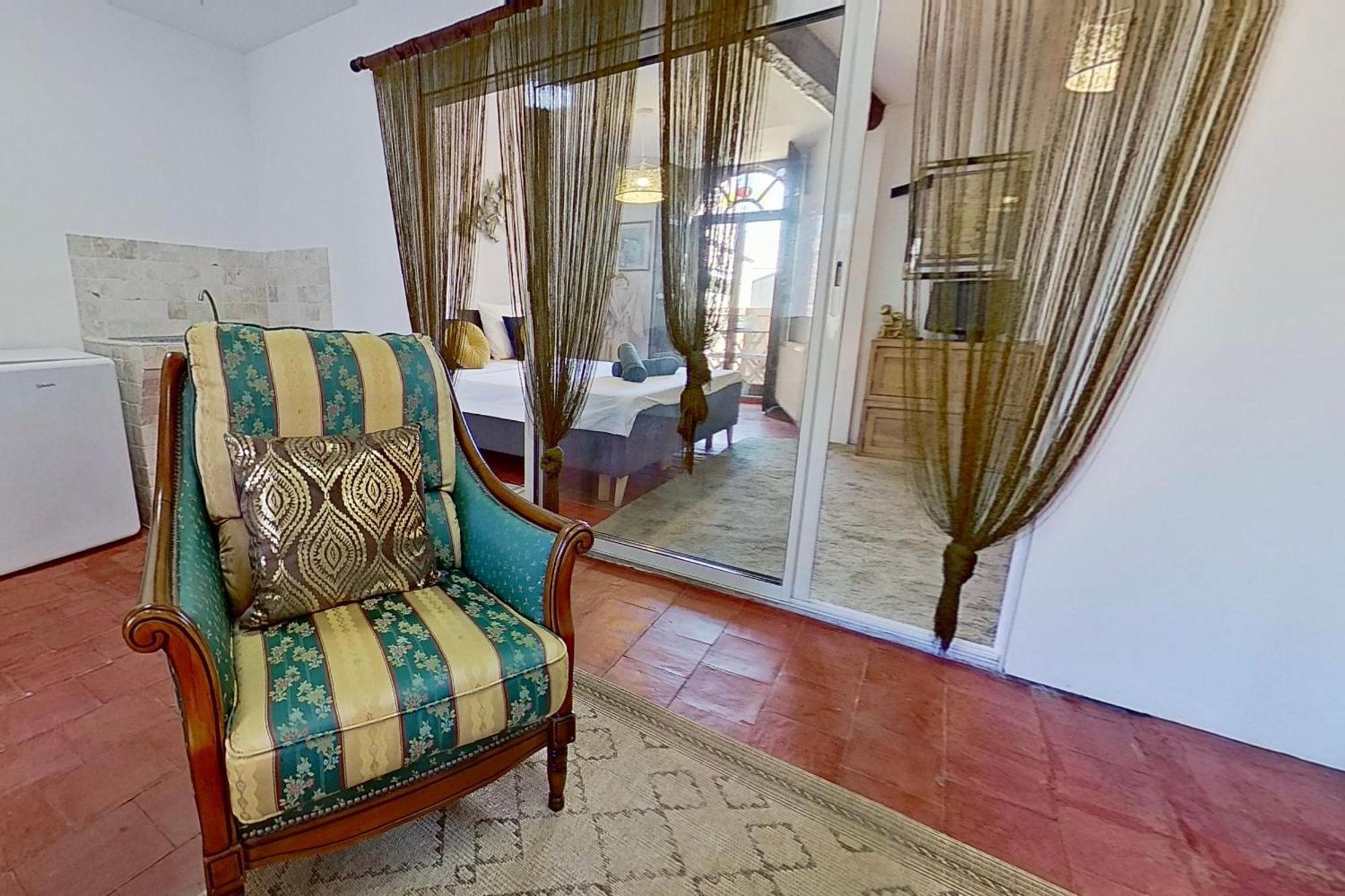 Les 2 Droles D'Oiseaux Bed & Breakfast Luc-sur-Orbieu Bagian luar foto