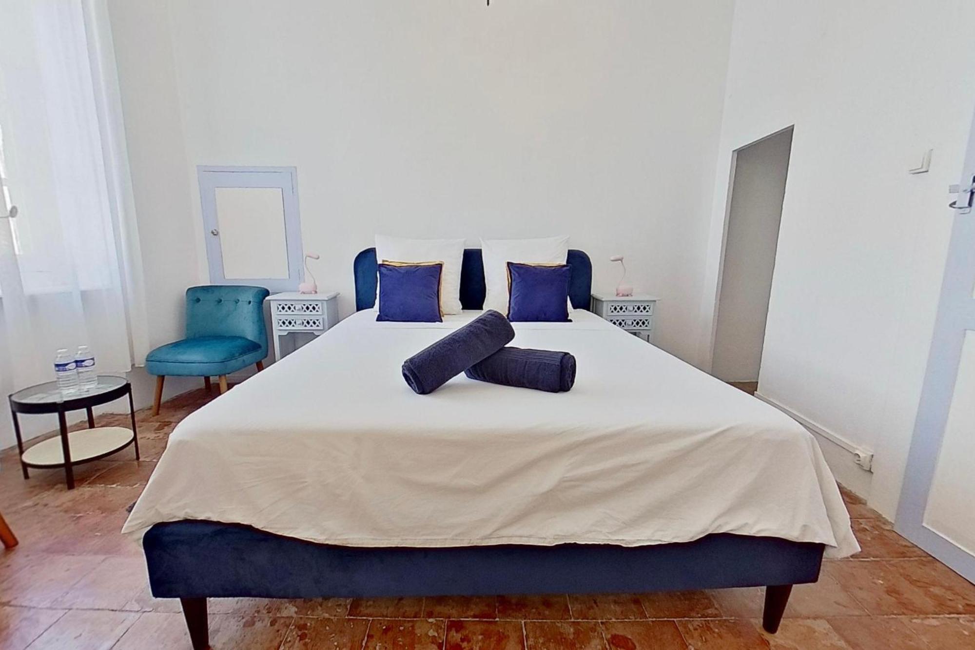 Les 2 Droles D'Oiseaux Bed & Breakfast Luc-sur-Orbieu Bagian luar foto