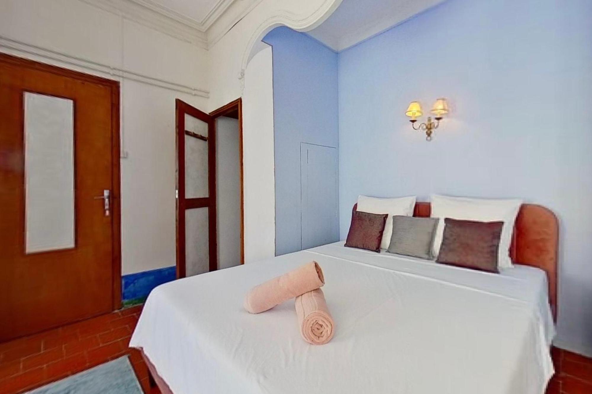 Les 2 Droles D'Oiseaux Bed & Breakfast Luc-sur-Orbieu Bagian luar foto